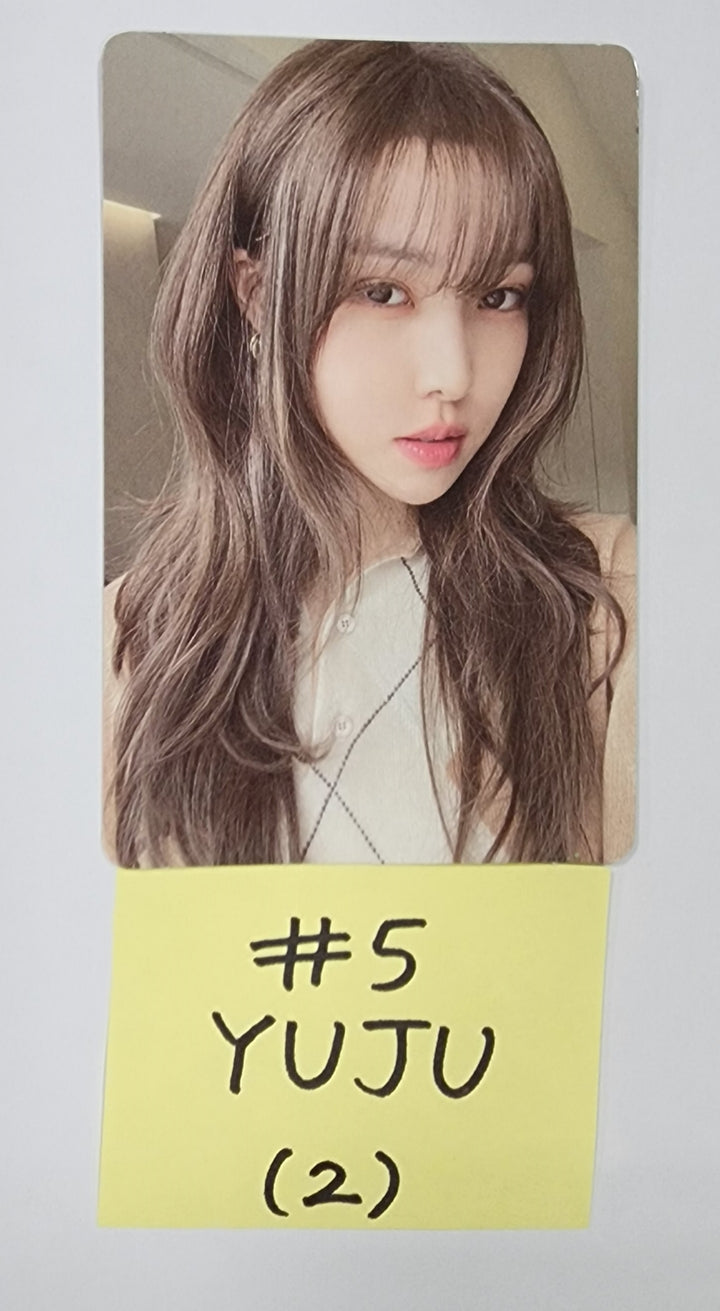 YUJU (Of GFRIEND) "O" - Official Photocard - HALLYUSUPERSTORE