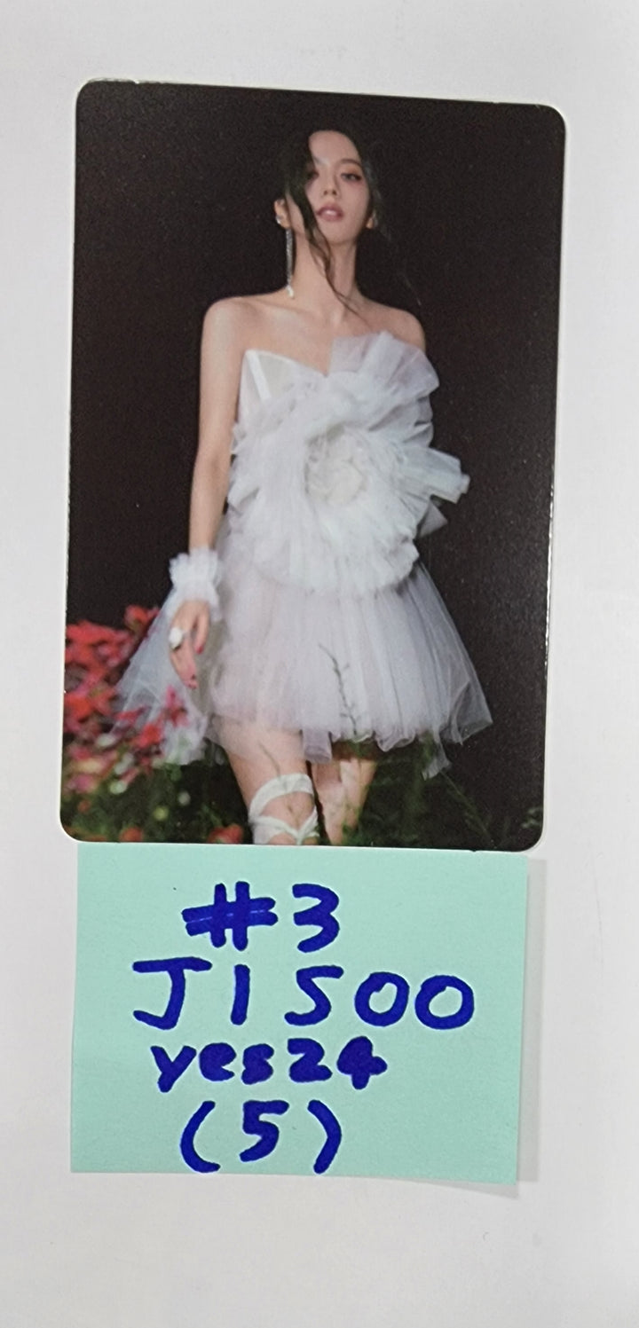 JISOO (Of Black Pink) "ME" 1st Single Album - Yes24 Pre-Order Benefit Photocard - HALLYUSUPERSTORE