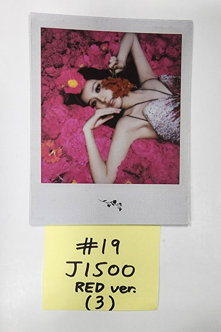JISOO (Of Black Pink) "ME" 1st Single Album - Official Photocard, Polaroid - HALLYUSUPERSTORE