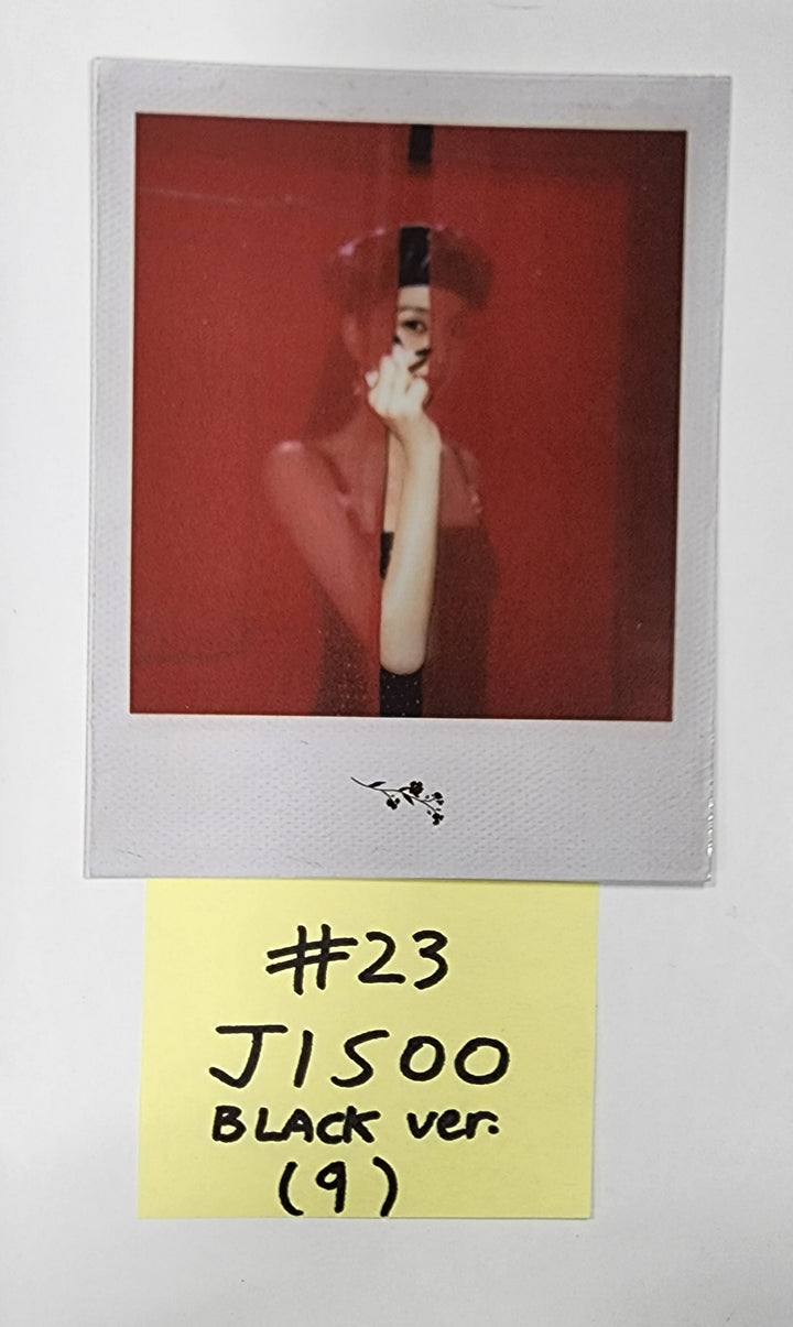 JISOO (Of Black Pink) "ME" 1st Single Album - Official Photocard, Polaroid - HALLYUSUPERSTORE
