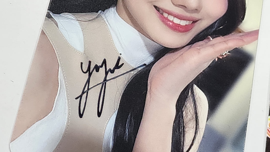 Hae Yoon + Yuju (Of Cherry Bullet) 'Cherry Dash' - Hand Autogaphed(Signed) Photocards (2EA)