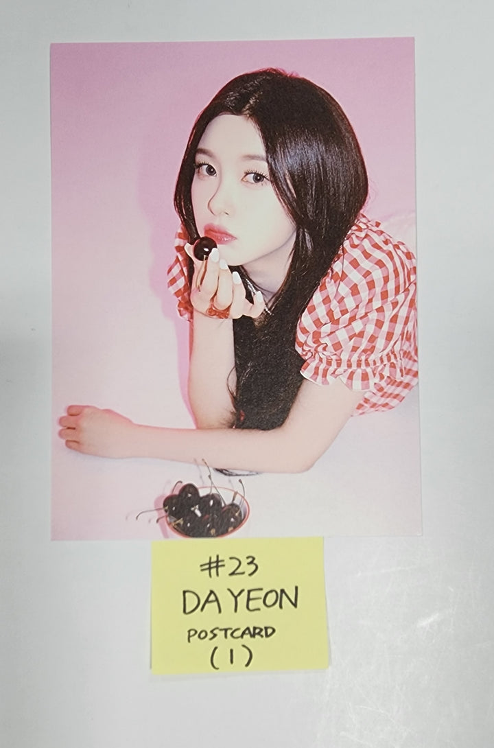 Kep1er "LOVESTRUCK! " - Official Postcard - HALLYUSUPERSTORE