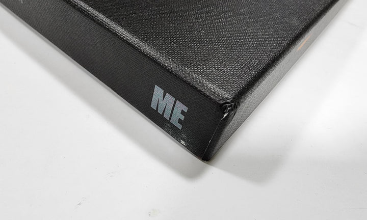 JISOO "ME" - Hand Autographed(Signed) Album - HALLYUSUPERSTORE