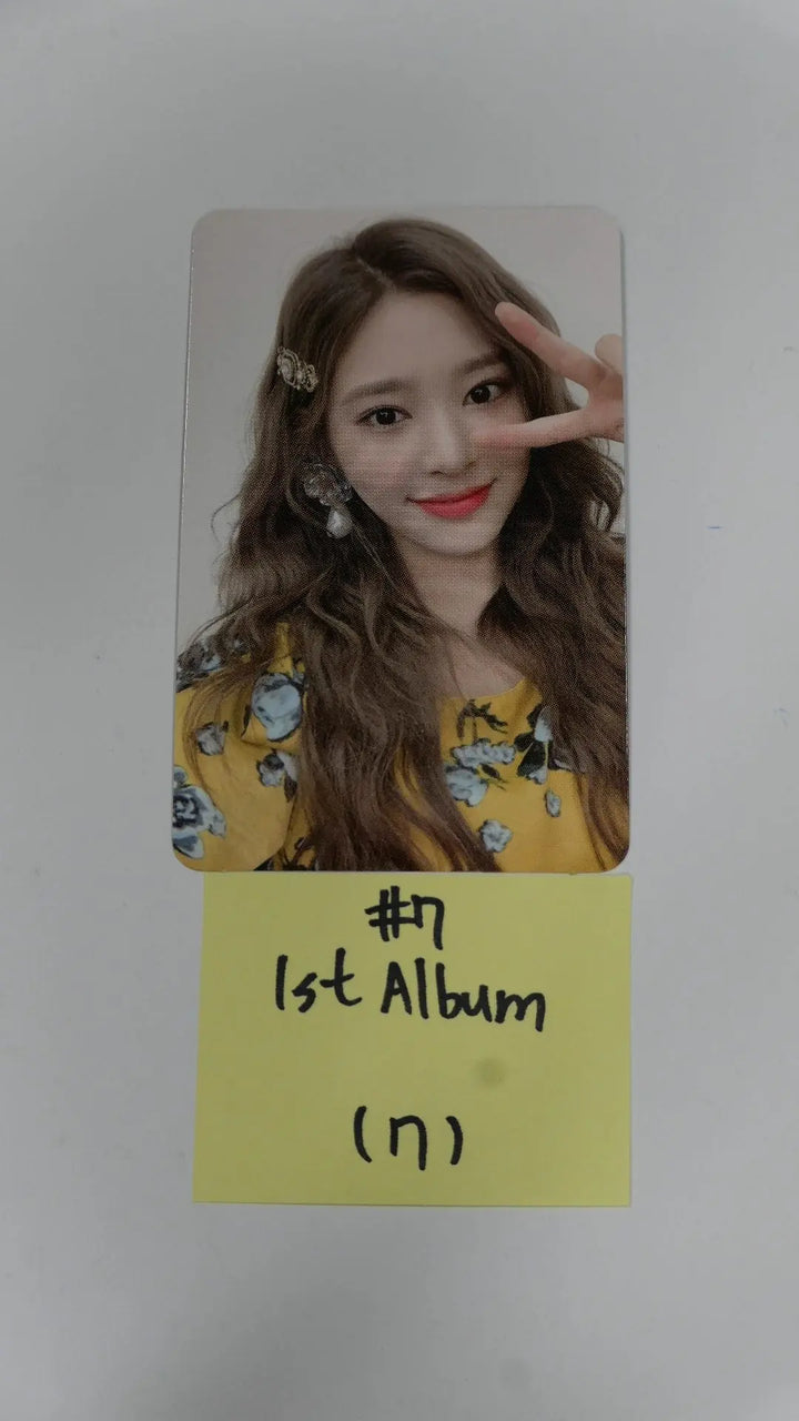 IZ*ONE IZONE 'BLOOM*IZ' / VOL.1- Official Photocard - Minju - HALLYUSUPERSTORE