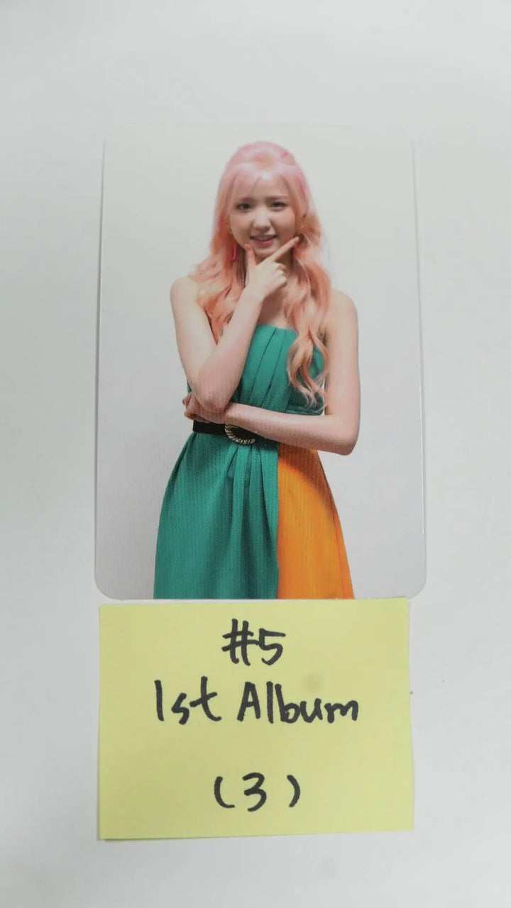 IZ*ONE IZONE 'BLOOM*IZ' / VOL.1- Official Photocard - Hitomi - HALLYUSUPERSTORE