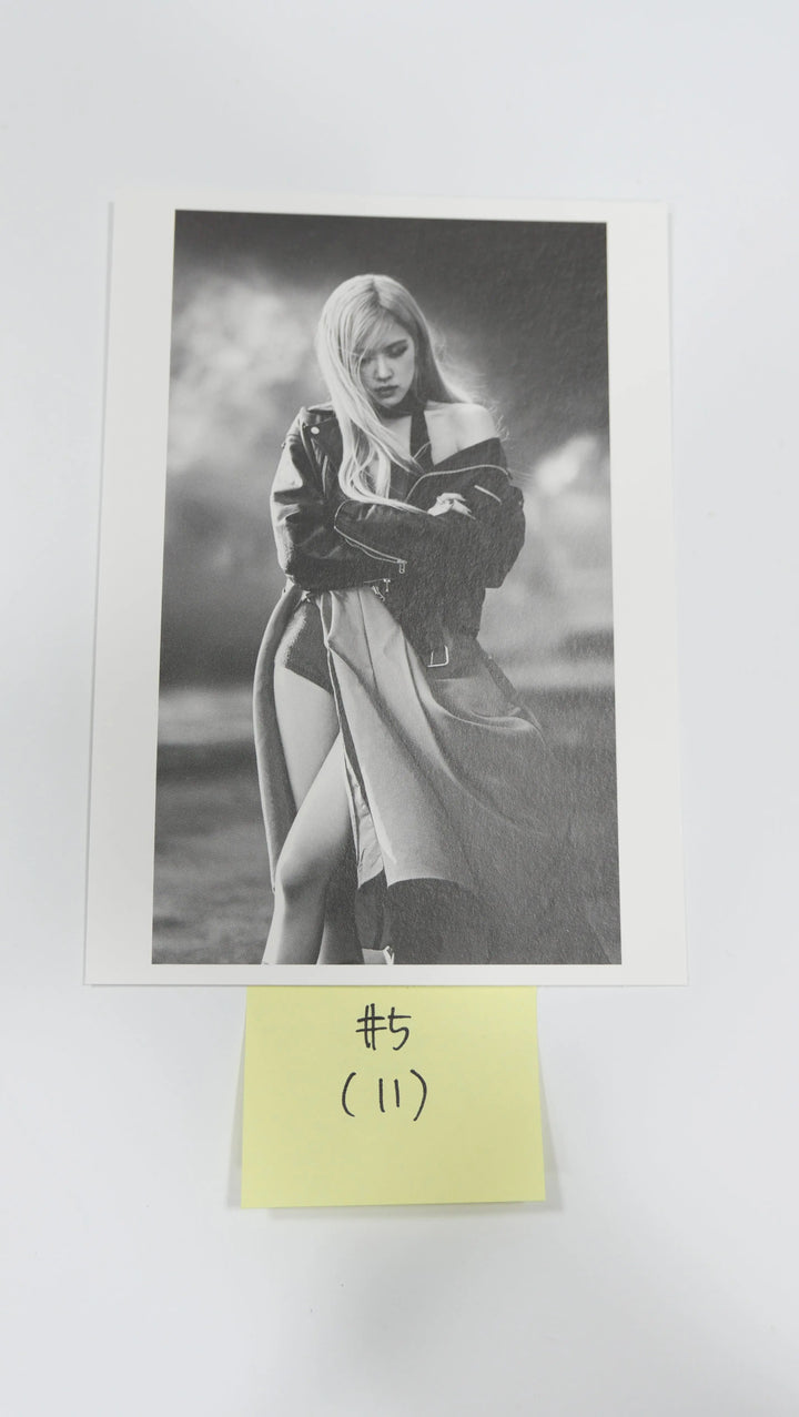Rose (of Blackpink) -R-   Official Postcard - HALLYUSUPERSTORE