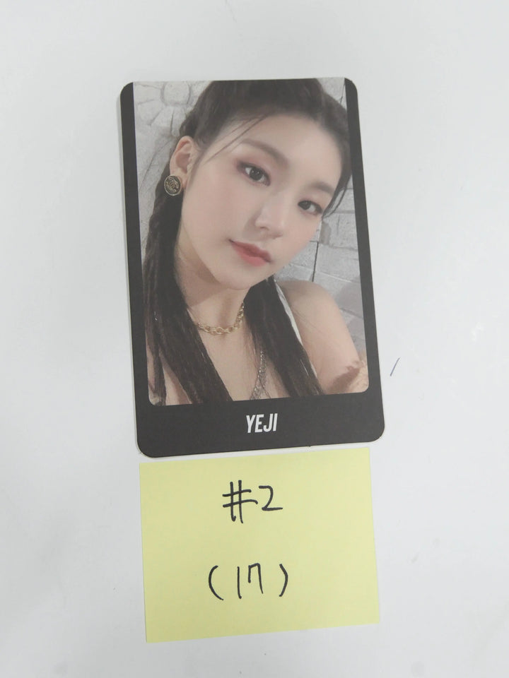 ITZY IT'Z ME - OFFICIAL PHOTOCARD - HALLYUSUPERSTORE