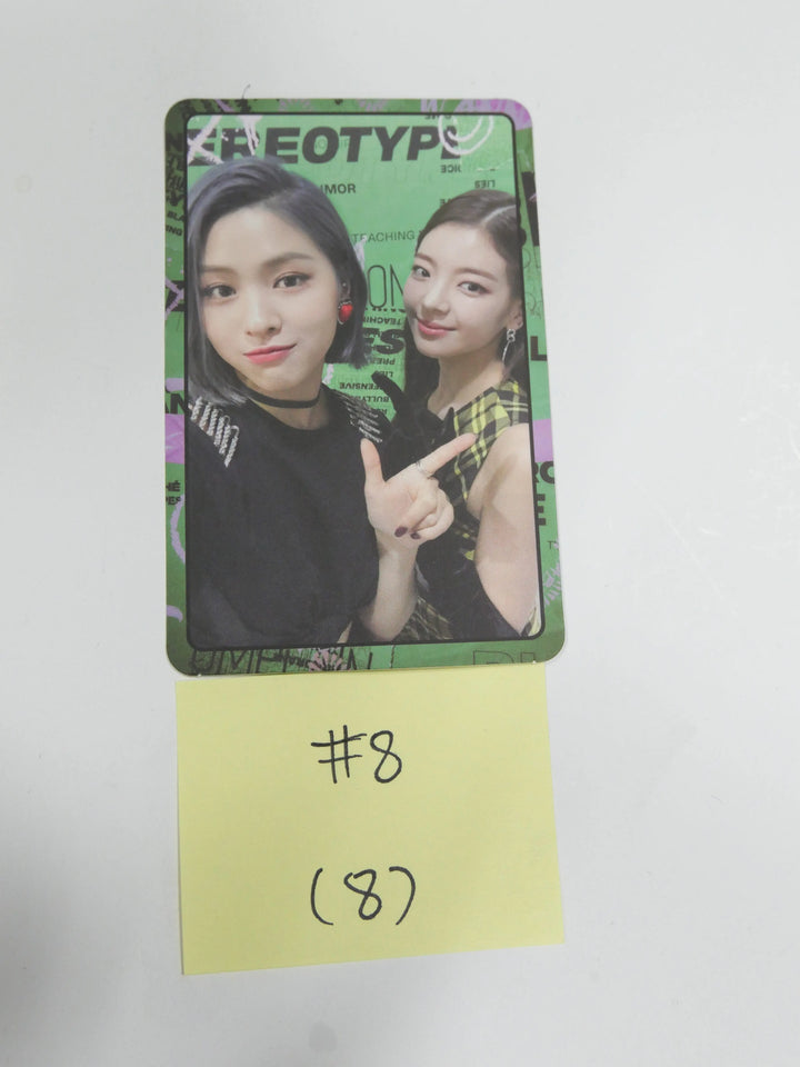 ITZY IT'Z ME - OFFICIAL PHOTOCARD - HALLYUSUPERSTORE