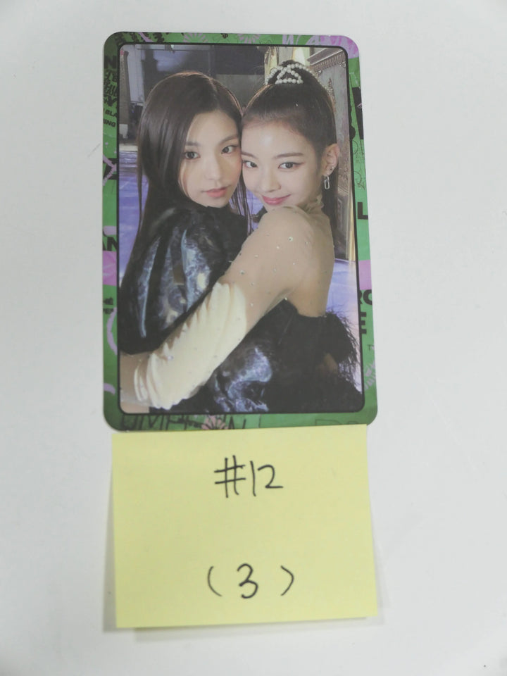 ITZY IT'Z ME - OFFICIAL PHOTOCARD - HALLYUSUPERSTORE