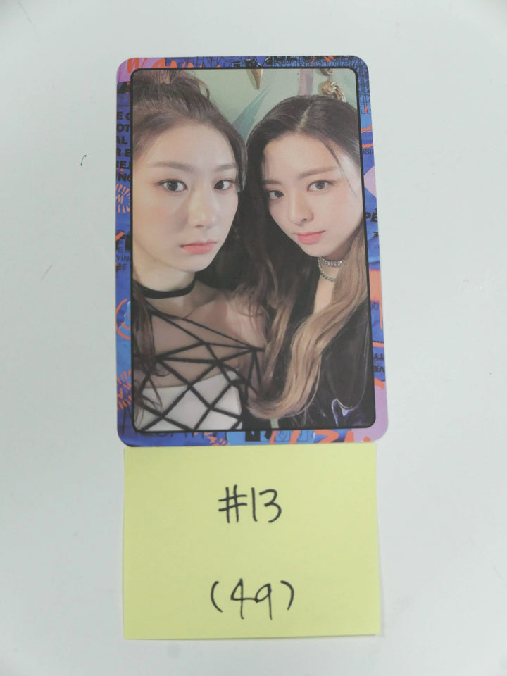 ITZY IT'Z ME - OFFICIAL PHOTOCARD - HALLYUSUPERSTORE