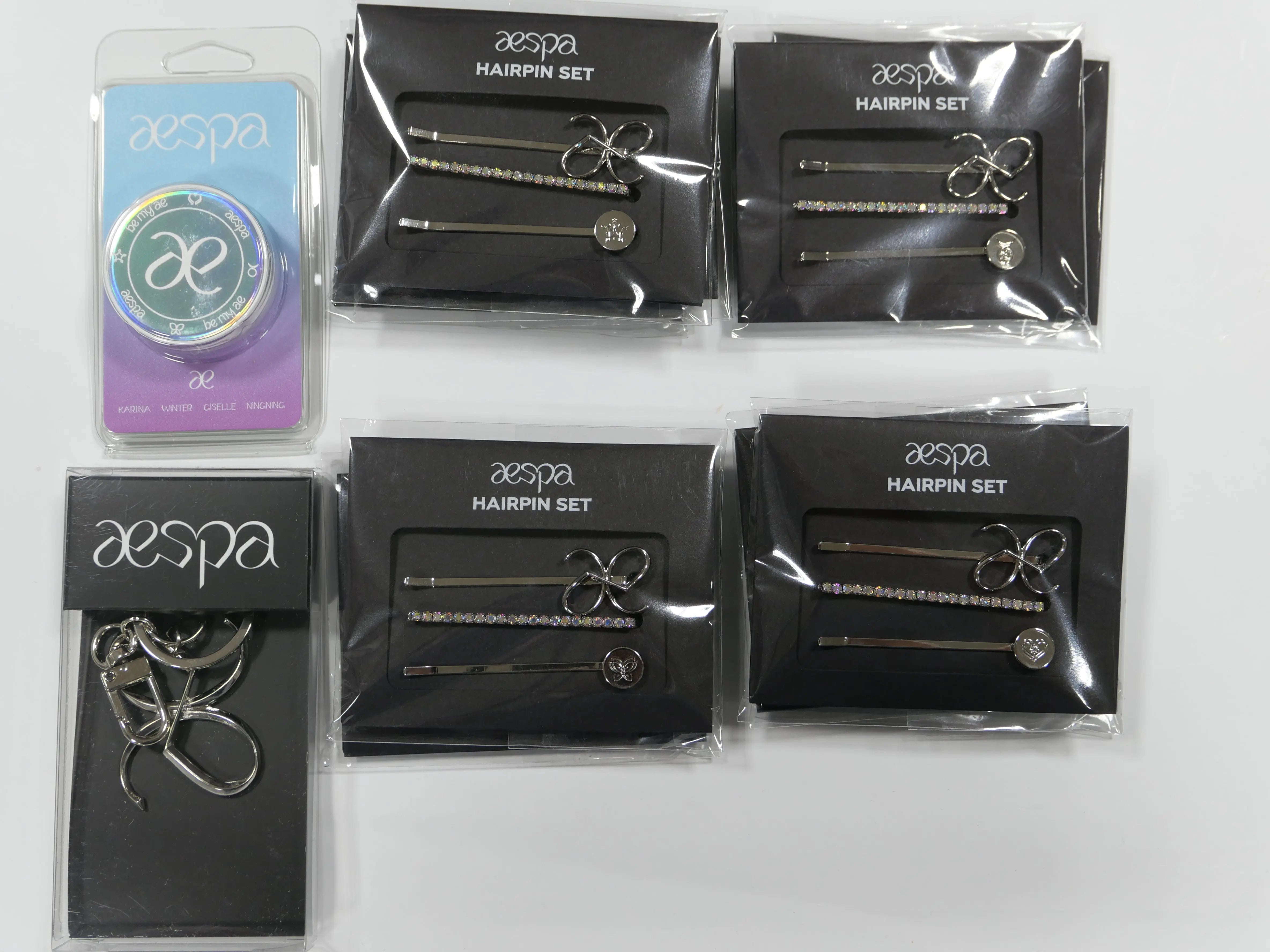 AESPA SMTOWN OFFICIAL GOODS - Grip Tok, Key Ring, Hair Pin Set