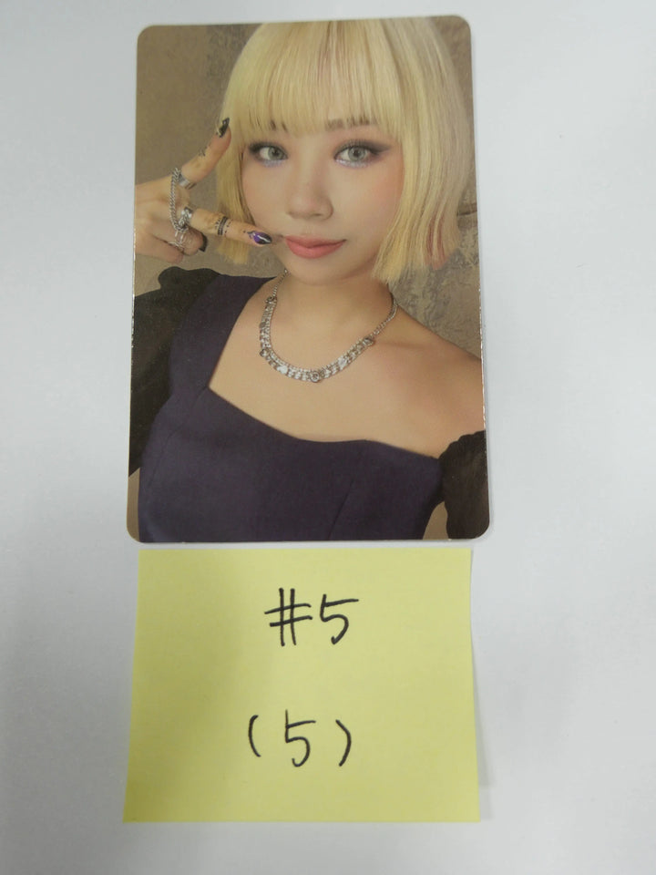 Purple Kiss Into the Violet - Official Photocard (updated 3-31) - HALLYUSUPERSTORE