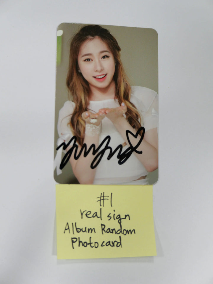 WJSN Cosmic Girls - Hand Autographed Official Photocard (Old) - HALLYUSUPERSTORE