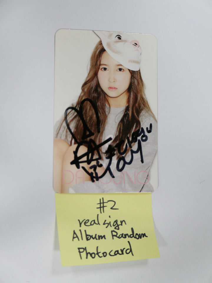 WJSN Cosmic Girls - Hand Autographed Official Photocard (Old) - HALLYUSUPERSTORE