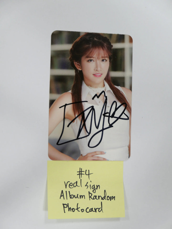 WJSN Cosmic Girls - Hand Autographed Official Photocard (Old) - HALLYUSUPERSTORE