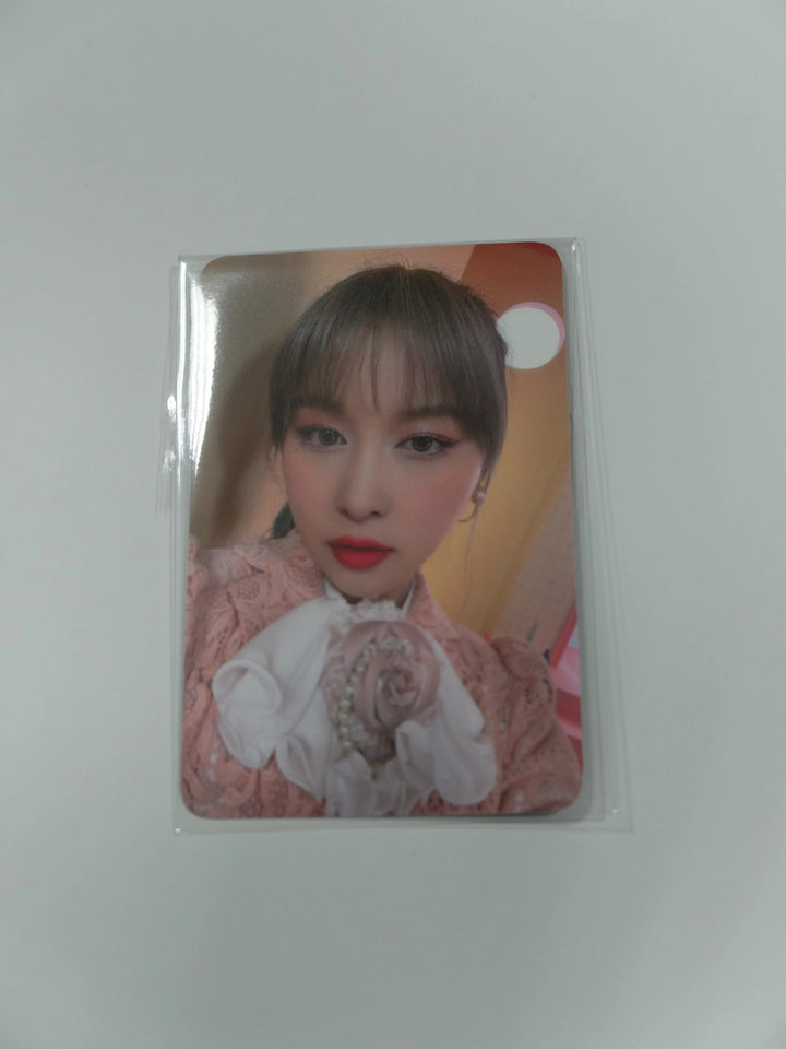 WJSN Cosmic Girls - "Unnatural" Ktown4u Pre-order Photocard - HALLYUSUPERSTORE