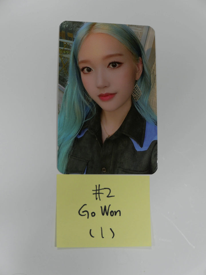 Loona 12:00 - Official Photocard - Gowon - HALLYUSUPERSTORE