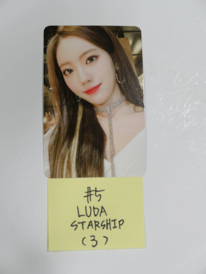 WJSN Cosmic Girls - "Unnatural" Starship  Pre-order Photocard - HALLYUSUPERSTORE