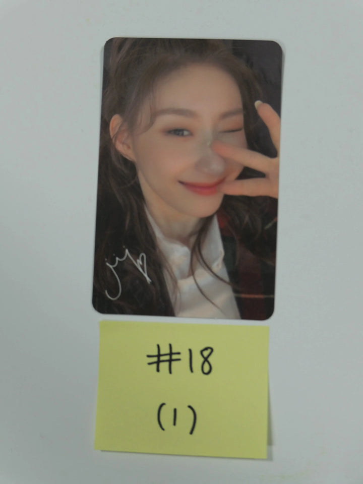 ITZY IT'Z ME - OFFICIAL PHOTOCARD - HALLYUSUPERSTORE