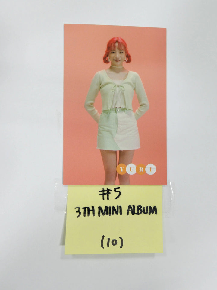 IZ*ONE IZONE 'Oneiric Diary'- Official Photocard (#2) - HALLYUSUPERSTORE