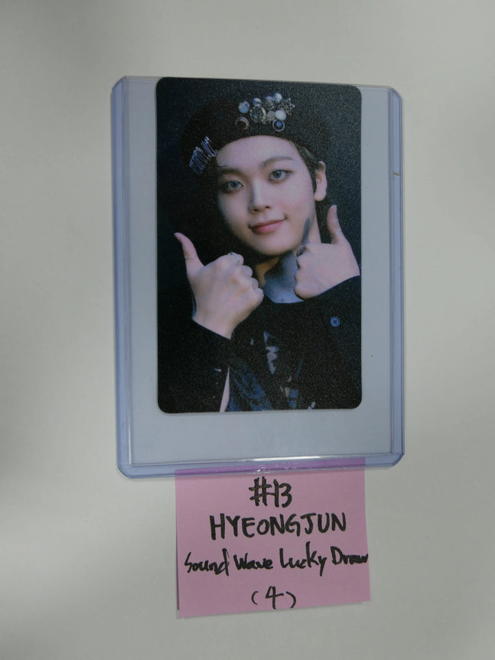 Cravity 'HIDEOUT : BE OUR VOICE' - LUCKY DRAW PLASTIC PHOTO CARD VER. 2 - HALLYUSUPERSTORE