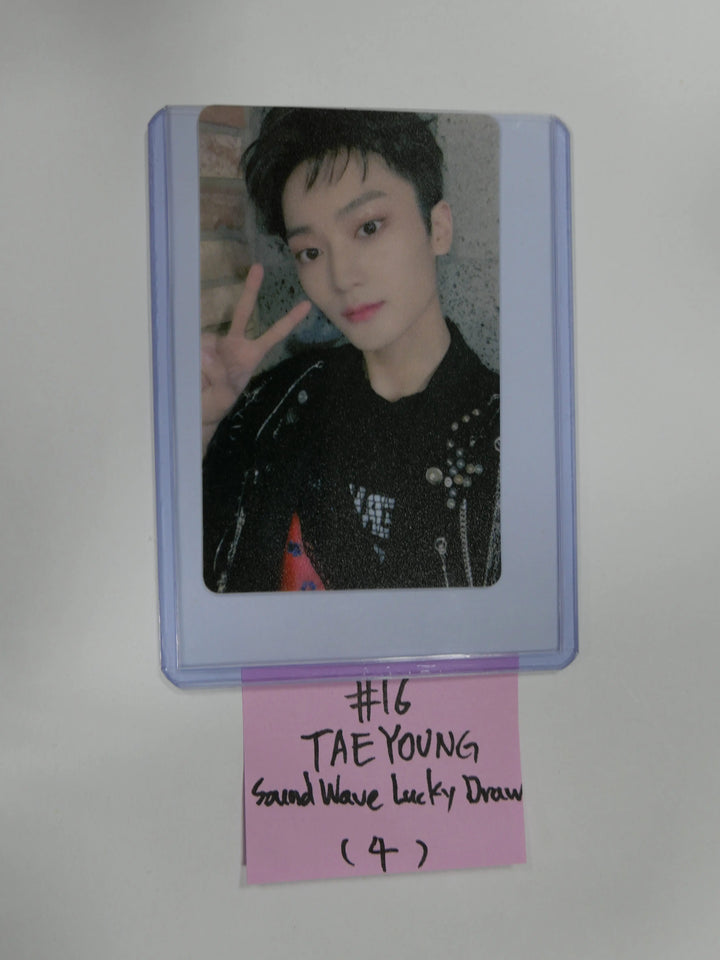 Cravity 'HIDEOUT : BE OUR VOICE' - LUCKY DRAW PLASTIC PHOTO CARD VER. 2 - HALLYUSUPERSTORE