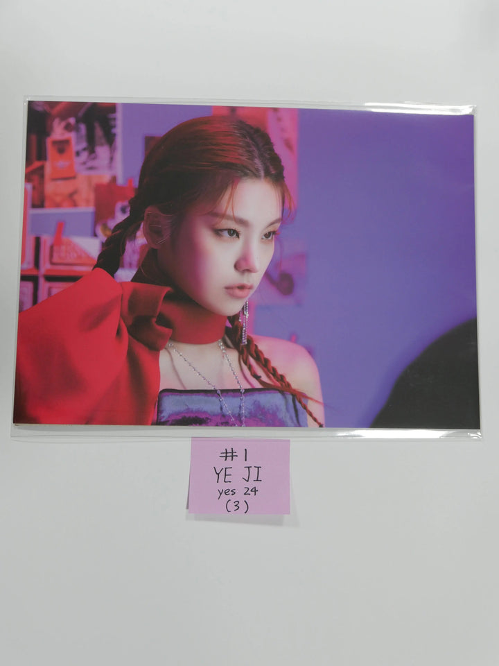 Itzy 'Guess Who' - Yes24 Pre-Order Benefit Mini Poster - HALLYUSUPERSTORE