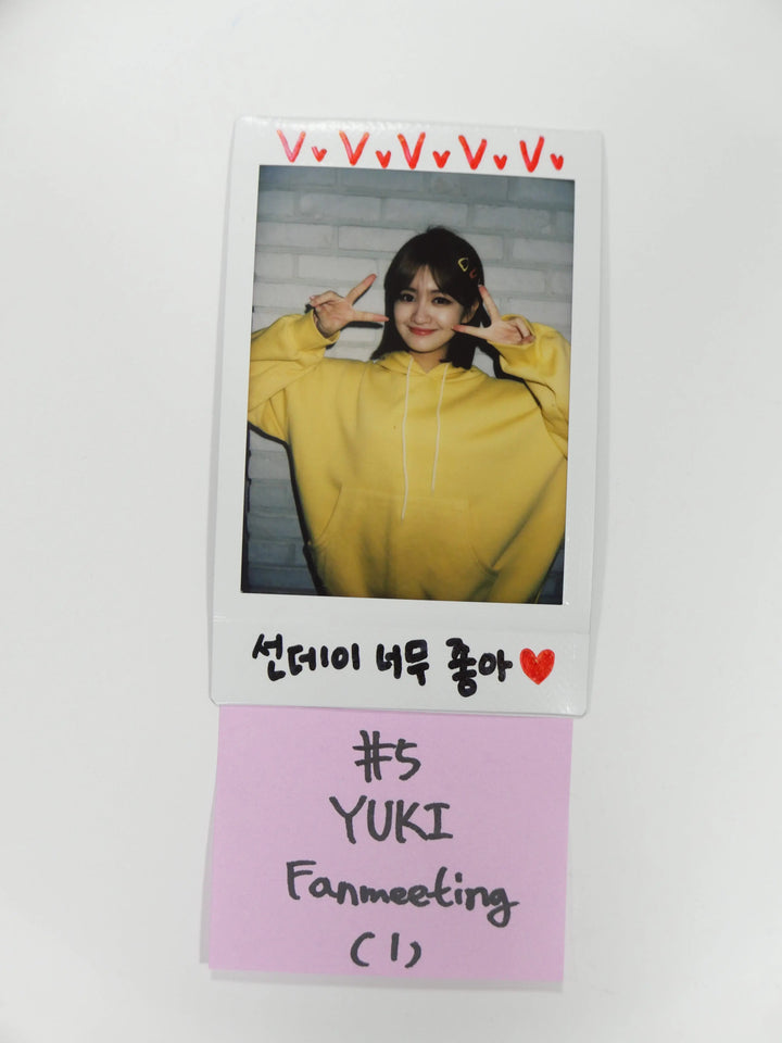 Saturday Hand Autographed or Commented Polaroid - HALLYUSUPERSTORE