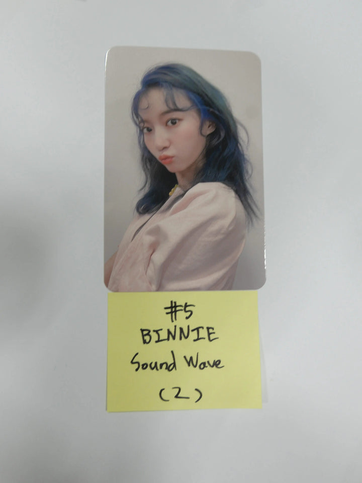 Oh My Girl "Dun Dun Dance"- Soundwave Pre-Order Photocard - HALLYUSUPERSTORE