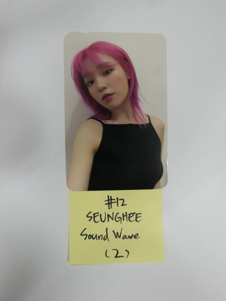 Oh My Girl "Dun Dun Dance"- Soundwave Pre-Order Photocard - HALLYUSUPERSTORE