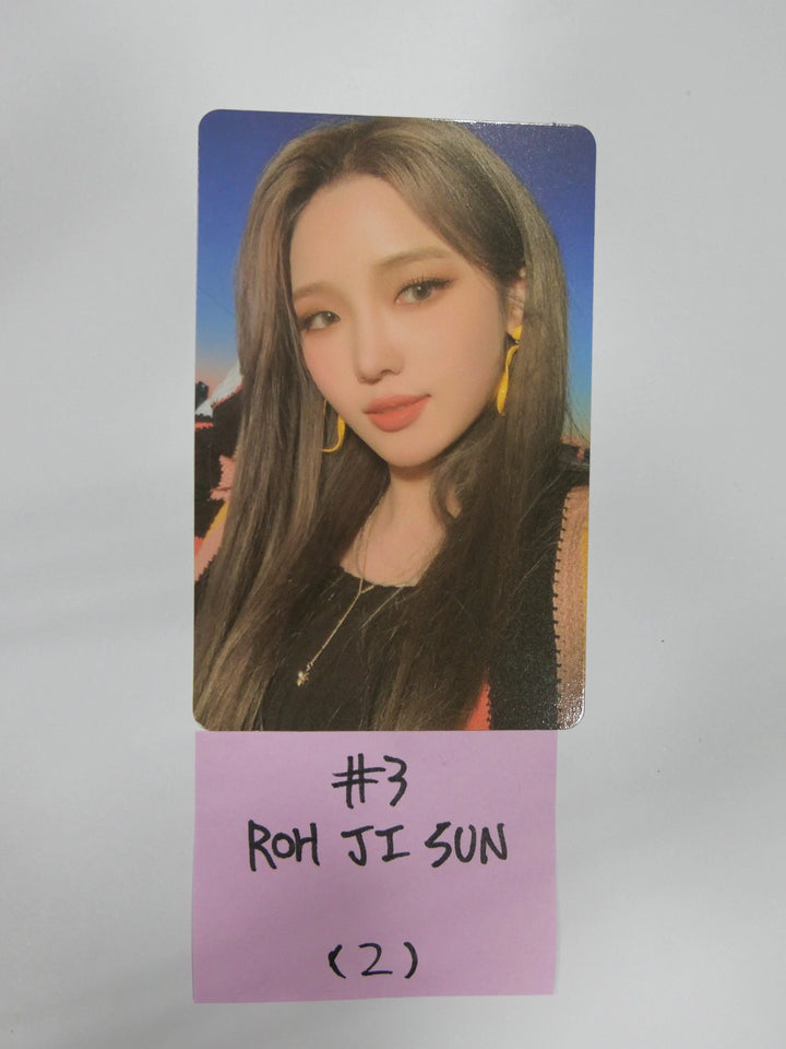 Fromis_9 "9 Way Ticket" - Official Photocard - HALLYUSUPERSTORE