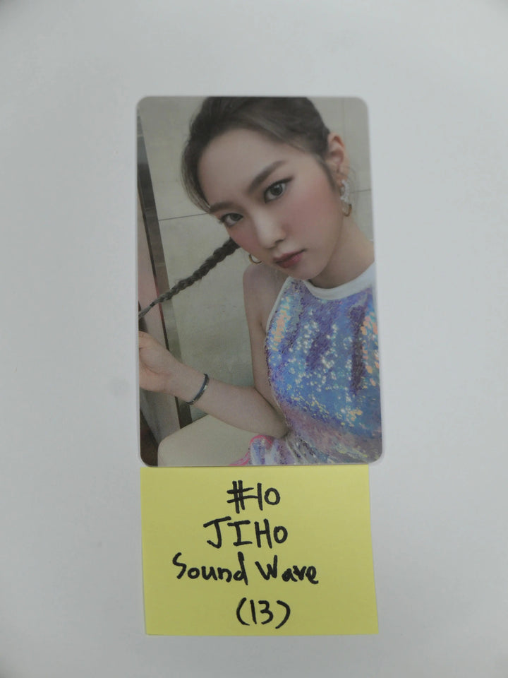 Oh My Girl 'Dun Dun Dance' - Soundwave Lucky Draw Plastic Photocard - HALLYUSUPERSTORE