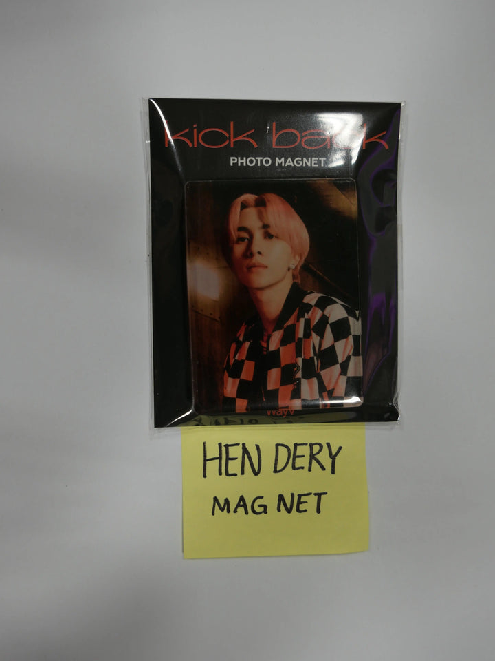 WayV 假日- KICK BACK Photo Magnet + Photo Holder & Key Ring - HALLYUSUPERSTORE
