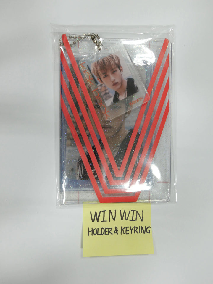 WayV 假日- KICK BACK Photo Magnet + Photo Holder & Key Ring - HALLYUSUPERSTORE