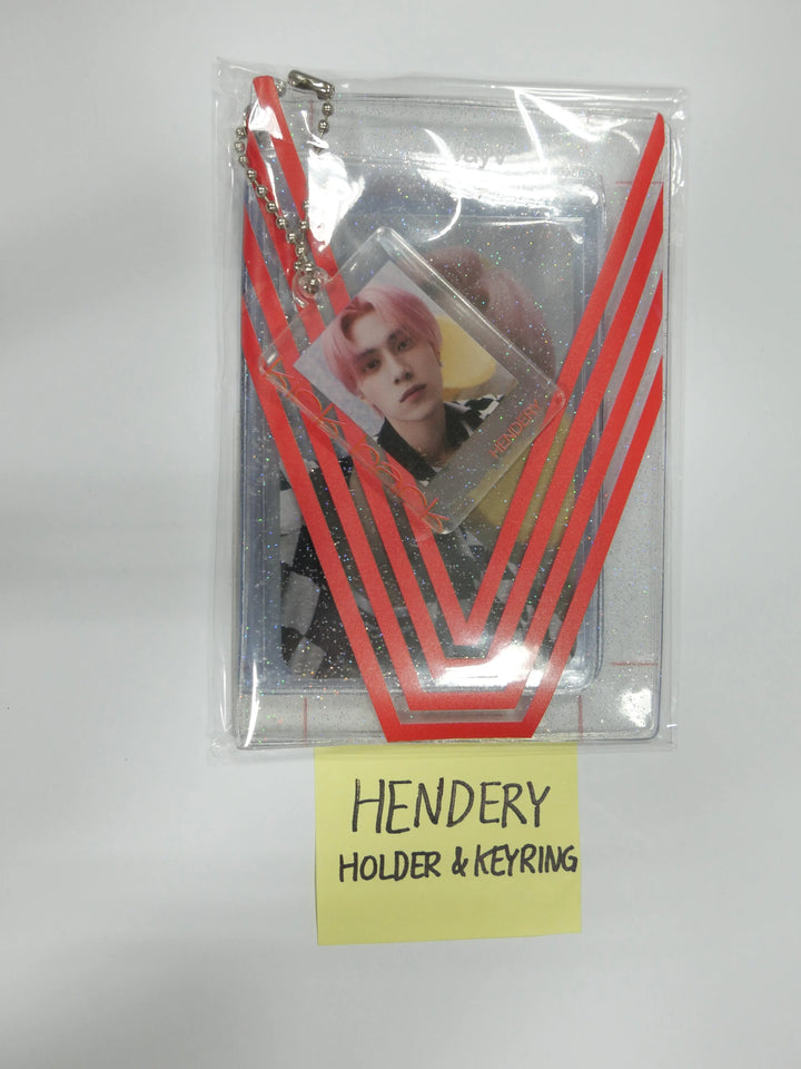 WayV 假日- KICK BACK Photo Magnet + Photo Holder & Key Ring - HALLYUSUPERSTORE