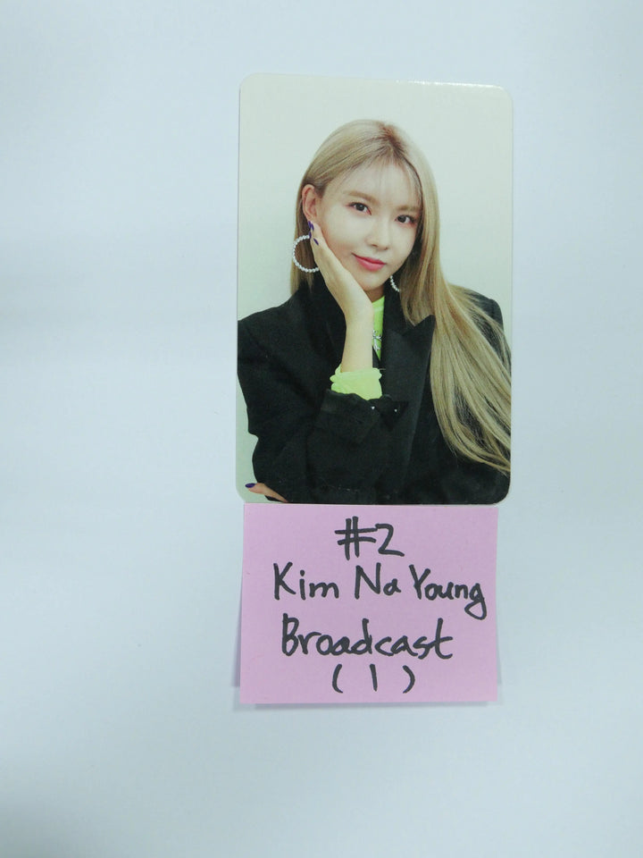 Gugudan - Official & Broadcast Photocard - HALLYUSUPERSTORE