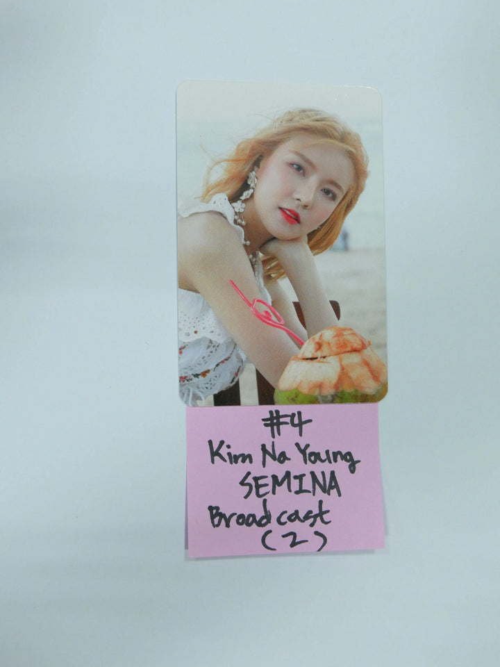 Gugudan - Official & Broadcast Photocard - HALLYUSUPERSTORE