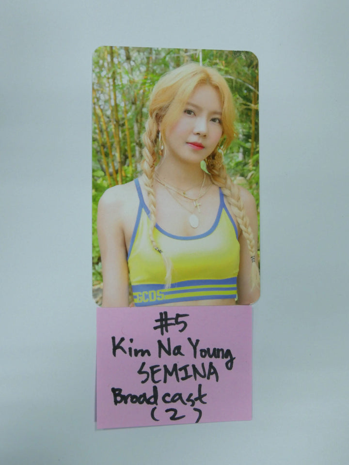 Gugudan - Official & Broadcast Photocard - HALLYUSUPERSTORE