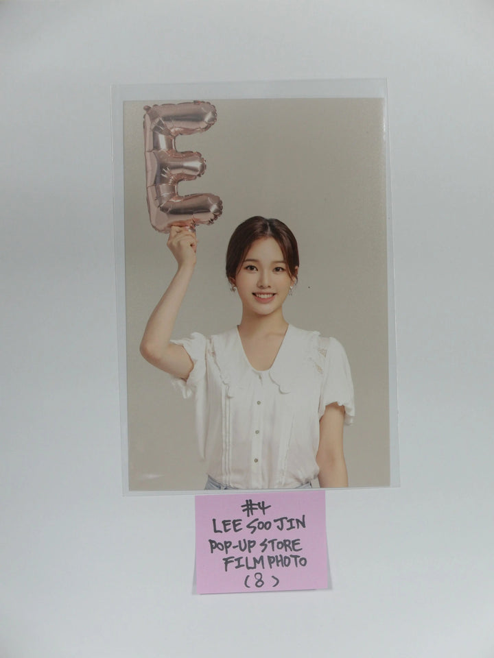 Weeekly - Happy Birthday Weeekly! POP-UP Store Film Photocard (Soo Jin, Ji Yoon & Zoa) - HALLYUSUPERSTORE