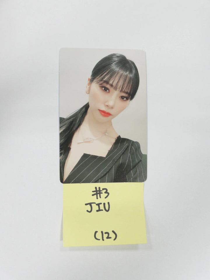 Dreamcatcher "Summer Holiday" -Limited edition Official Photocard (Mass Updated on August 6th) - HALLYUSUPERSTORE
