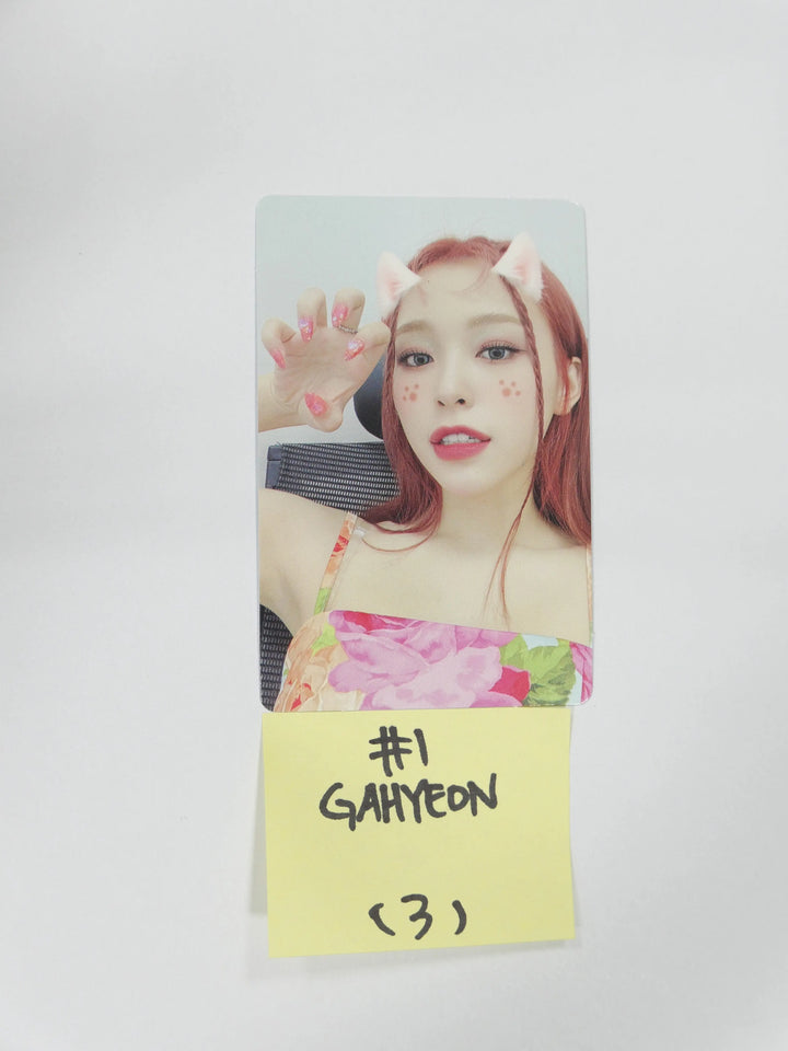Dreamcatcher "Summer Holiday" -Limited edition Official Photocard (Mass Updated on August 6th) - HALLYUSUPERSTORE