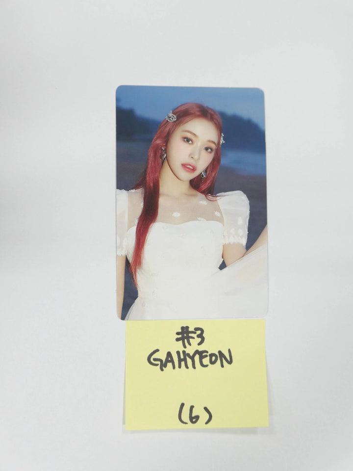 Dreamcatcher "Summer Holiday" -Limited edition Official Photocard (Mass Updated on August 6th) - HALLYUSUPERSTORE