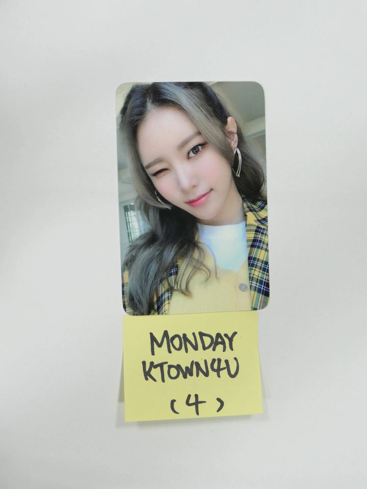 Weeekly - Play Game: Holiday - Ktown4u Pre-order Benefit  Photocard - HALLYUSUPERSTORE