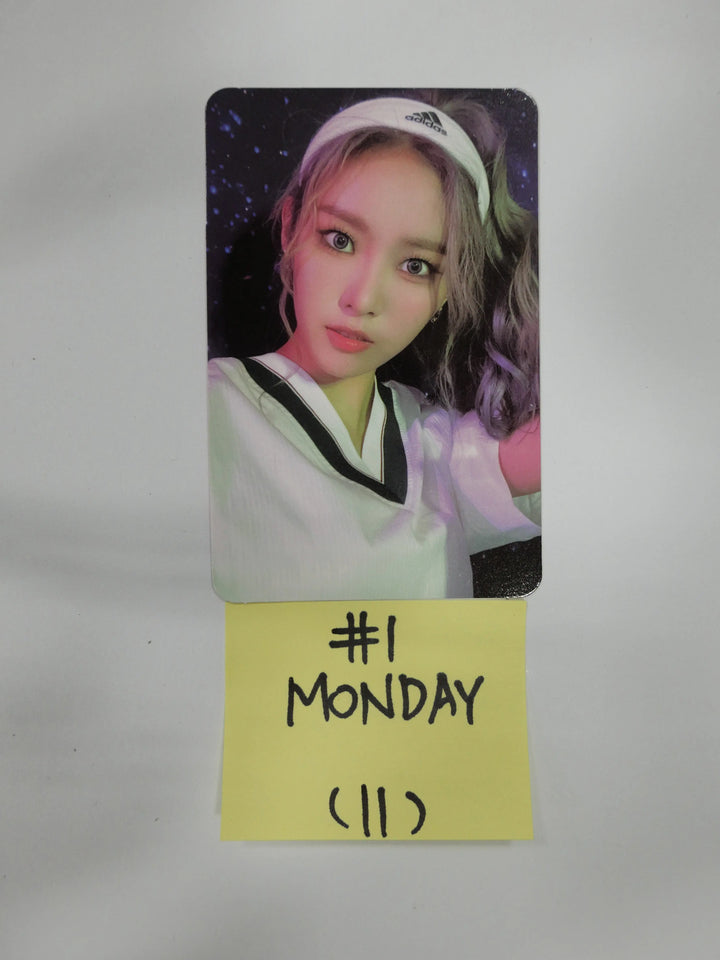 Weeekly - Play Game: Holiday - Official Photocard - HALLYUSUPERSTORE