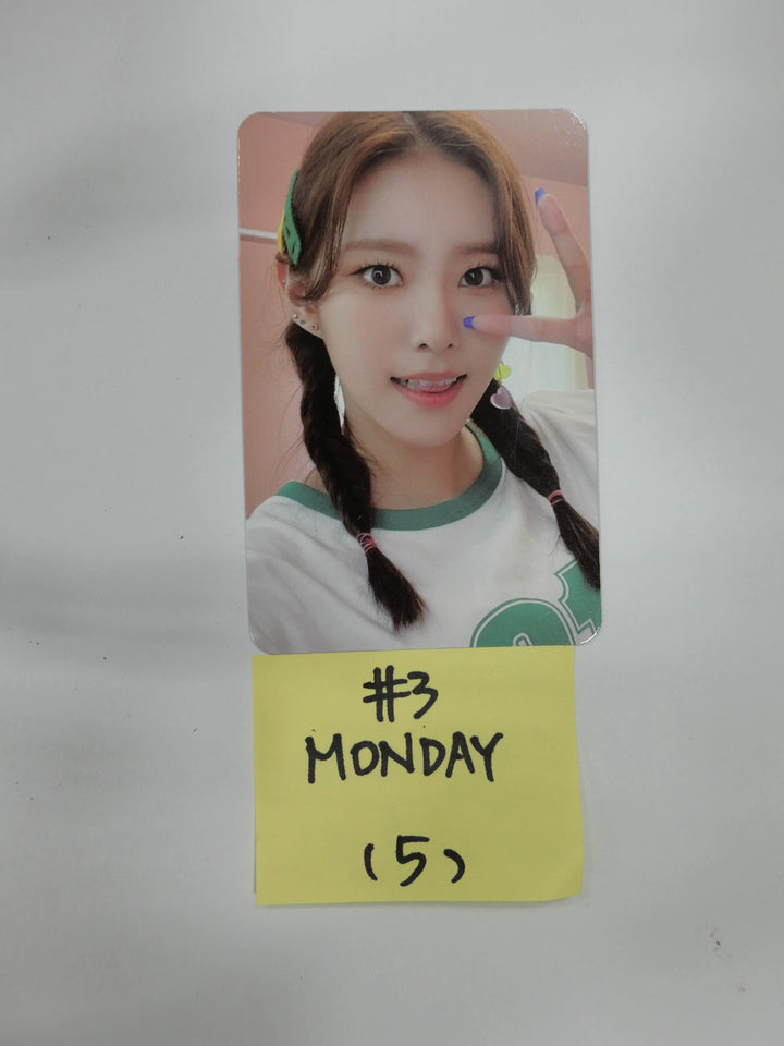 Weeekly - Play Game: Holiday - Official Photocard - HALLYUSUPERSTORE