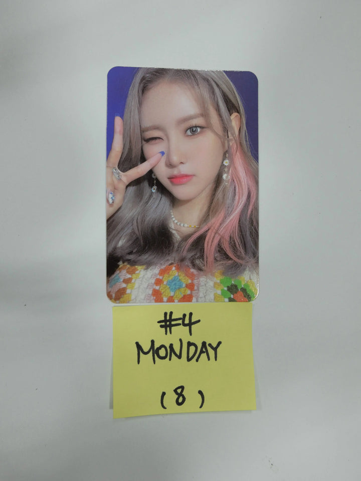 Weeekly - Play Game: Holiday - Official Photocard - HALLYUSUPERSTORE