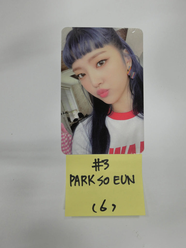 Weeekly - Play Game: Holiday - Official Photocard - HALLYUSUPERSTORE