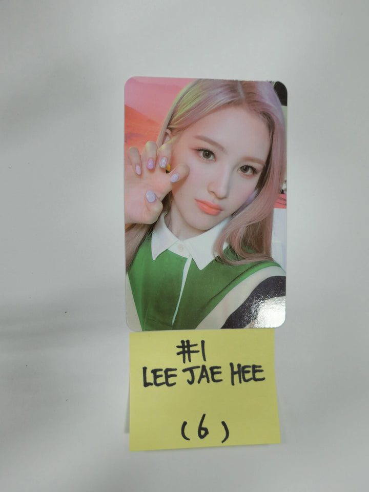 Weeekly - Play Game: Holiday - Official Photocard - HALLYUSUPERSTORE