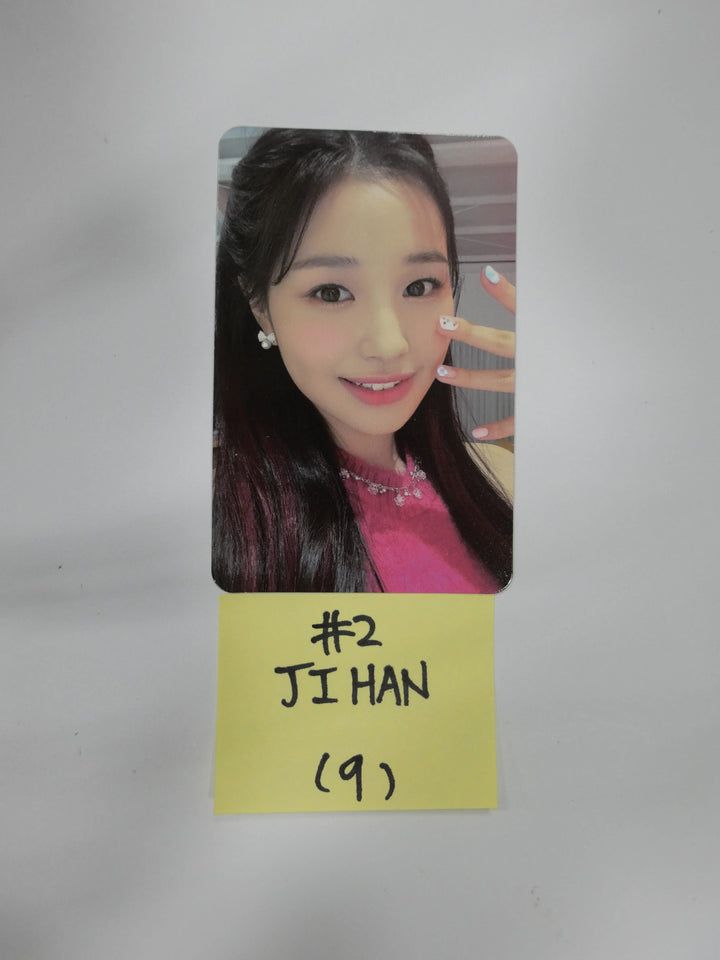 Weeekly - Play Game: Holiday - Official Photocard - HALLYUSUPERSTORE