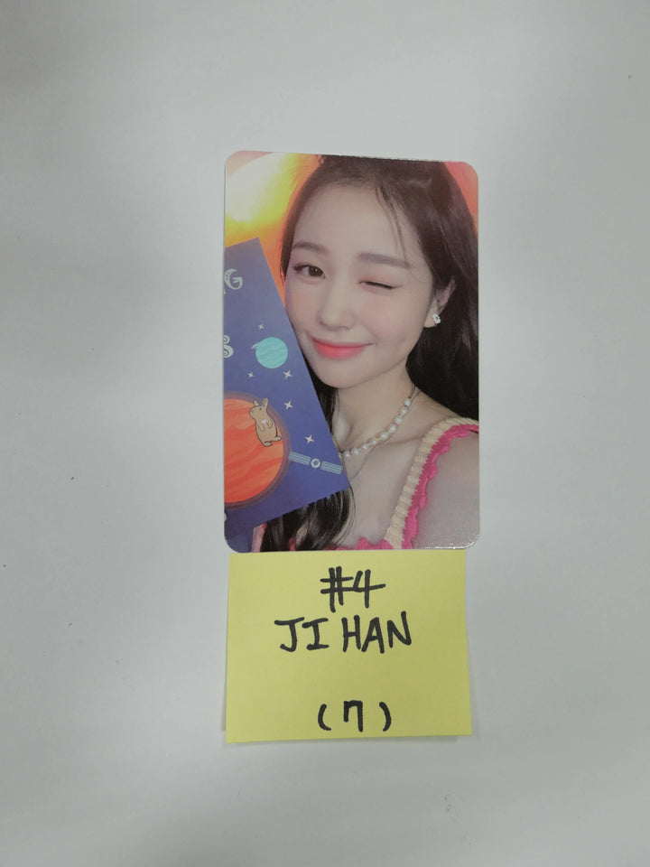 Weeekly - Play Game: Holiday - Official Photocard - HALLYUSUPERSTORE